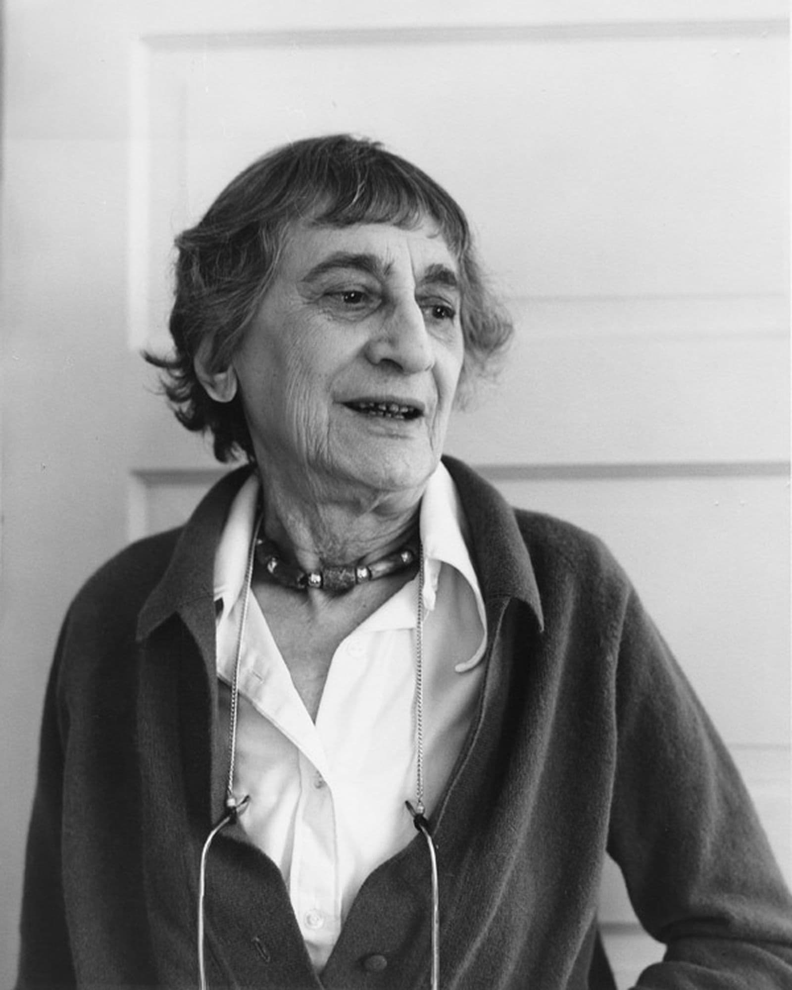 Black and white portrait image of Anni Albers