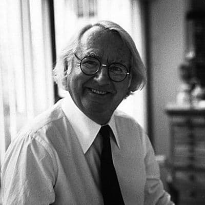 Black and white photograph of Richard Meier